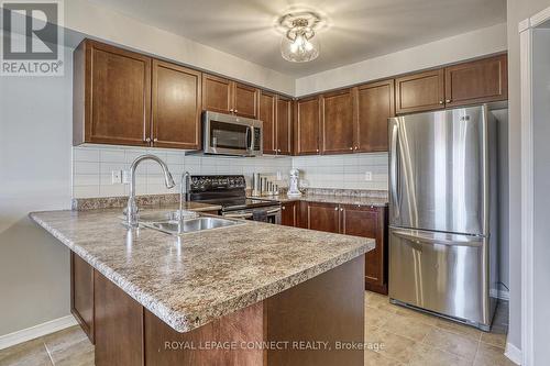 1199 Meath Dr, Oshawa, ON - Indoor Photo Showing Kitchen With Double Sink With Upgraded Kitchen
