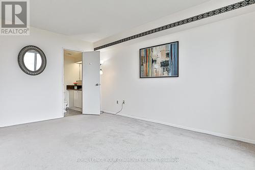 #812 -2365 Kennedy Rd, Toronto, ON - Indoor Photo Showing Other Room