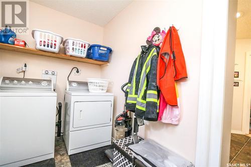 38 Redwood Drive, Yorkton, SK - Indoor Photo Showing Laundry Room
