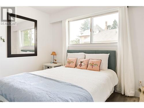 722-726 Elliot Avenue, Kelowna, BC - Indoor Photo Showing Bedroom