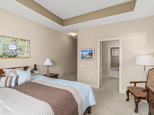 753 Kuipers Crescent, Kelowna, BC - Indoor Photo Showing Bedroom