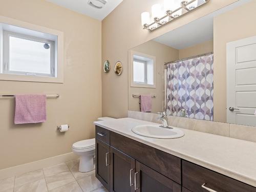 753 Kuipers Crescent, Kelowna, BC - Indoor Photo Showing Bathroom