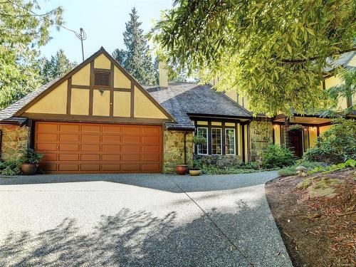 1310 Readings Dr, North Saanich, BC - Outdoor