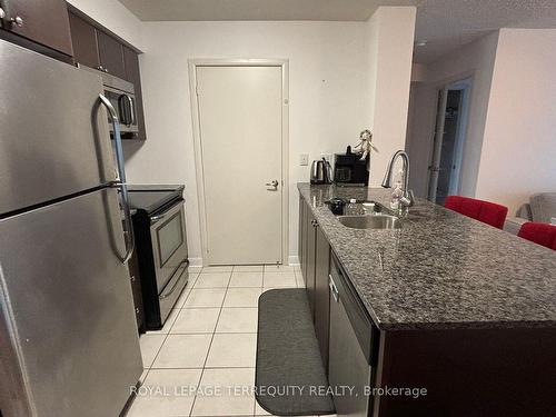 835-525 Wilson St, Toronto, ON - Indoor Photo Showing Kitchen With Double Sink