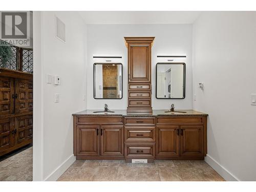 750 Marin Crescent, Kelowna, BC - Indoor Photo Showing Bathroom