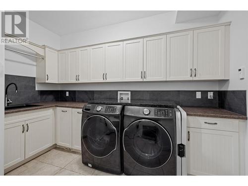 750 Marin Crescent, Kelowna, BC - Indoor Photo Showing Laundry Room