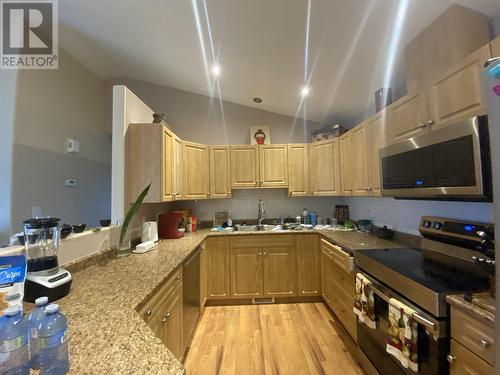 9922 117 Avenue, Fort St. John, BC - Indoor Photo Showing Kitchen With Double Sink