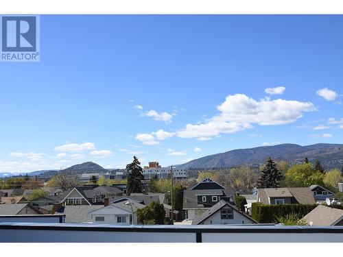 2177 Aberdeen Street, Kelowna, BC - Outdoor With View