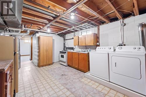 3380 Dandurand, Windsor, ON - Indoor Photo Showing Laundry Room