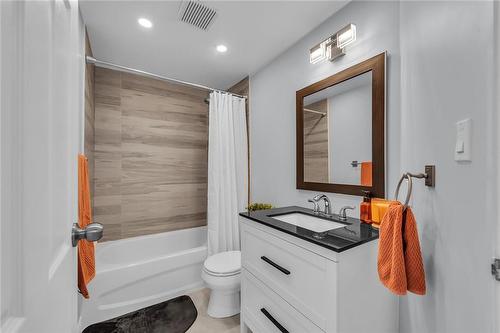 1255 Upper Gage Avenue|Unit #20, Hamilton, ON - Indoor Photo Showing Bathroom