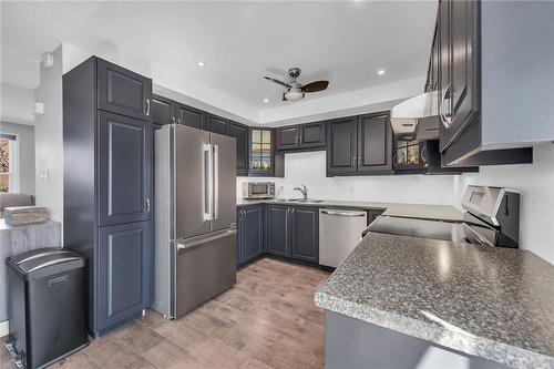 1255 Upper Gage Avenue|Unit #20, Hamilton, ON - Indoor Photo Showing Kitchen With Double Sink With Upgraded Kitchen