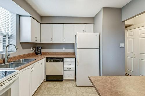 1270 Maple Crossing Boulevard|Unit #501, Burlington, ON - Indoor Photo Showing Kitchen With Double Sink