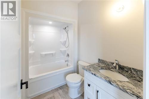 266 Sack Road, Petawawa, ON - Indoor Photo Showing Bathroom