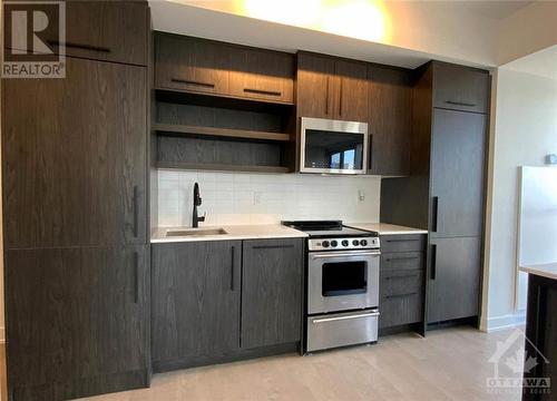 560 Rideau Street Unit#1207, Ottawa, ON - Indoor Photo Showing Kitchen