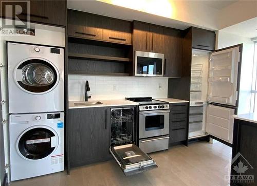 560 Rideau Street Unit#1207, Ottawa, ON - Indoor Photo Showing Laundry Room