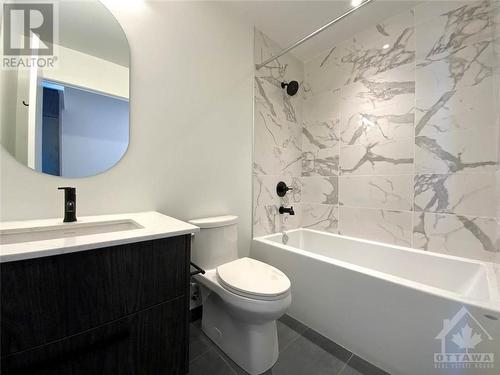 560 Rideau Street Unit#1207, Ottawa, ON - Indoor Photo Showing Bathroom
