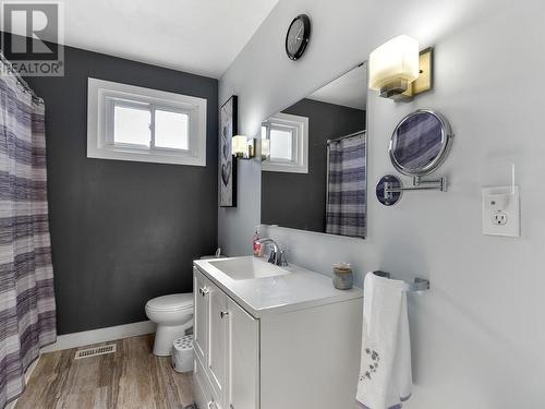 1282 Brockmount Place, Brockville, ON - Indoor Photo Showing Bathroom