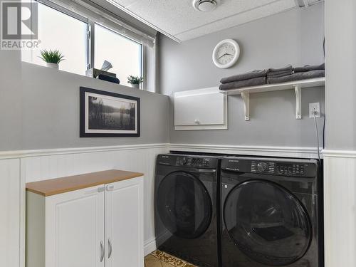 1282 Brockmount Place, Brockville, ON - Indoor Photo Showing Laundry Room