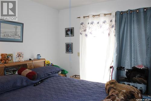 547 1St Street E, Shaunavon, SK - Indoor Photo Showing Bedroom