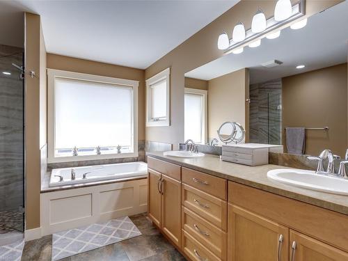 2841 Bentley Road, West Kelowna, BC - Indoor Photo Showing Bathroom
