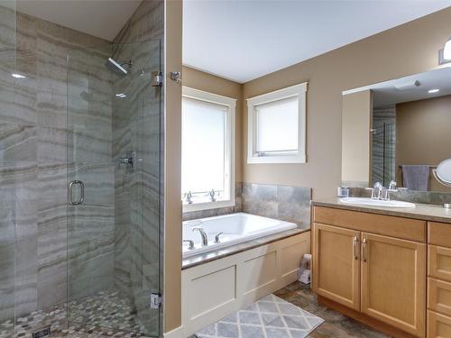 2841 Bentley Road, West Kelowna, BC - Indoor Photo Showing Bathroom