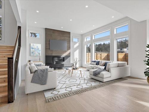 4619 Fordham Road, Kelowna, BC - Indoor Photo Showing Living Room