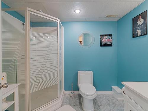 6305 Ranchero Drive, Salmon Arm, BC - Indoor Photo Showing Bathroom
