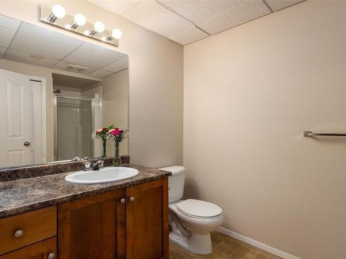 1105-3168 Via Centrale Road, Kelowna, BC - Indoor Photo Showing Bathroom