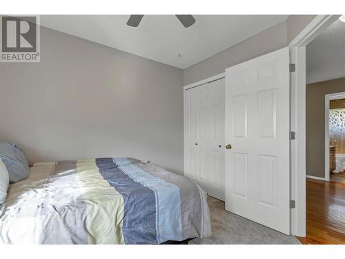 6725 Foothills Drive, Vernon, BC - Indoor Photo Showing Bedroom