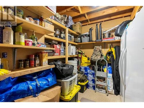 2617 Mountview Drive, Blind Bay, BC - Indoor With Storage