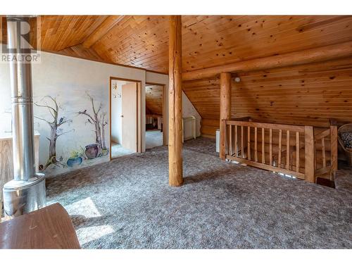 240 Tin Horn Road, Oliver, BC - Indoor Photo Showing Other Room