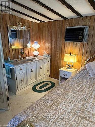 461 Weslemkoon Lake, Addington Highlands, ON - Indoor Photo Showing Bedroom