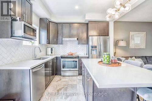 228 Lormont Blvd, Hamilton, ON - Indoor Photo Showing Kitchen With Upgraded Kitchen