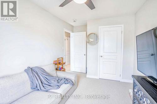 228 Lormont Blvd, Hamilton, ON - Indoor Photo Showing Bedroom
