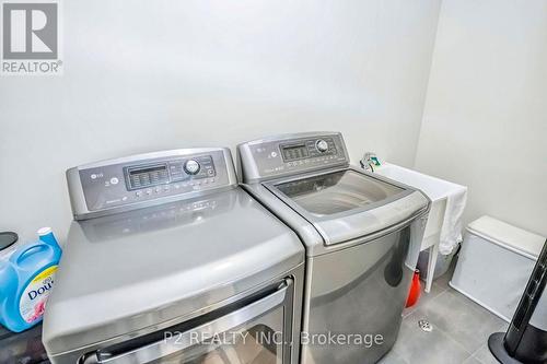228 Lormont Blvd, Hamilton, ON - Indoor Photo Showing Laundry Room