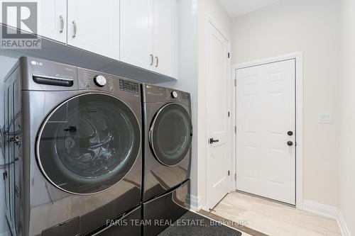 13 Fawndale Cres, Wasaga Beach, ON - Indoor Photo Showing Laundry Room
