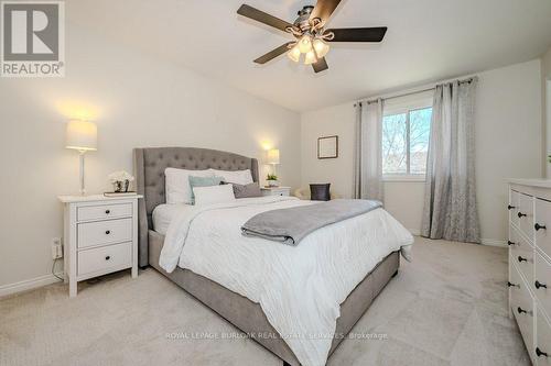 573 Barons Crt, Burlington, ON - Indoor Photo Showing Bedroom