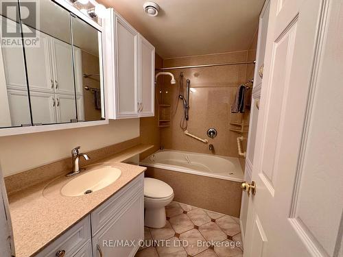 28 - 168G Singleton Drive, Belleville, ON - Indoor Photo Showing Bathroom