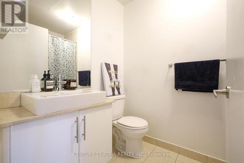 1706 - 65 Bremner Boulevard, Toronto, ON - Indoor Photo Showing Bathroom