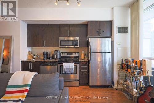 #1706 -65 Bremner Blvd, Toronto, ON - Indoor Photo Showing Kitchen With Stainless Steel Kitchen