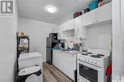 419 9Th Street E, Prince Albert, SK - Indoor Photo Showing Kitchen