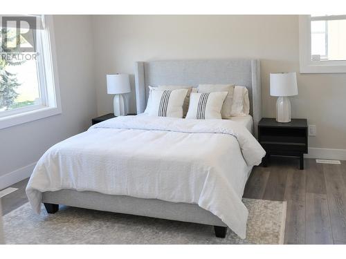 2175 Aberdeen Street, Kelowna, BC - Indoor Photo Showing Bedroom
