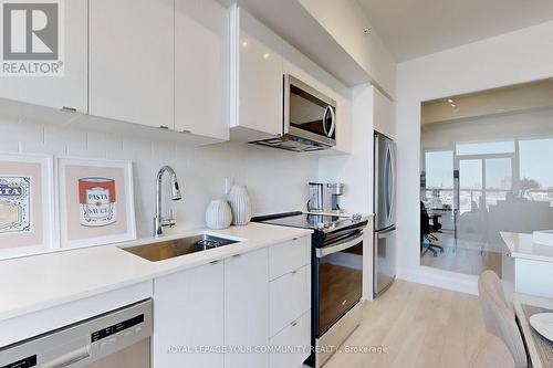#1808 -1461 Lawrence Ave W, Toronto, ON - Indoor Photo Showing Kitchen With Upgraded Kitchen
