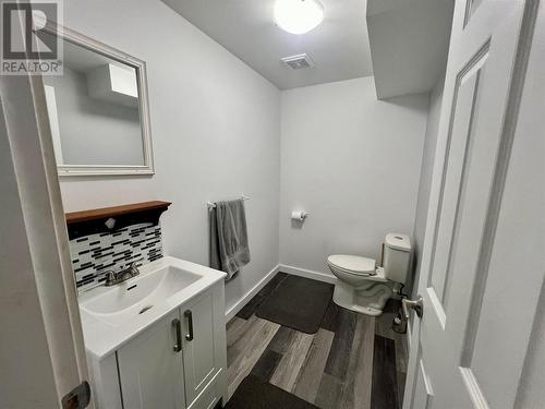1528 111 Avenue, Dawson Creek, BC - Indoor Photo Showing Bathroom