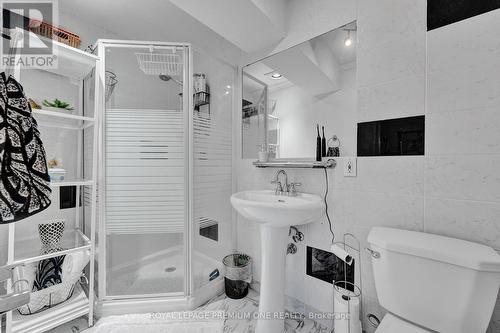 14 Harrison Crescent, Barrie, ON - Indoor Photo Showing Bathroom