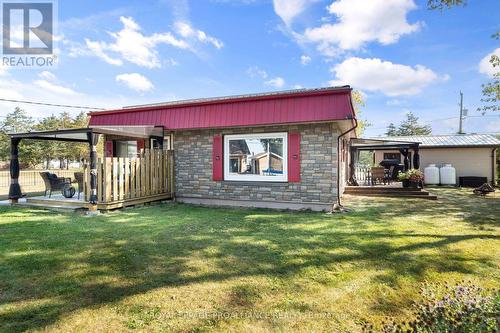 35 Peats Point Rd, Prince Edward County, ON - Outdoor