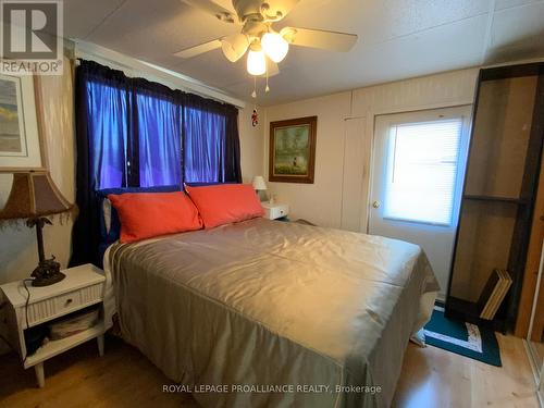 #133 -302 Quin-Mo-Lac Rd, Madoc, ON - Indoor Photo Showing Bedroom