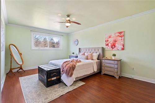9 Cynthia Court, Pelham, ON - Indoor Photo Showing Bedroom