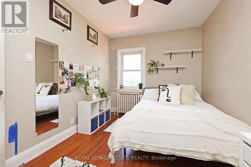228 Glenwood Cres, Toronto, ON - Indoor Photo Showing Bedroom