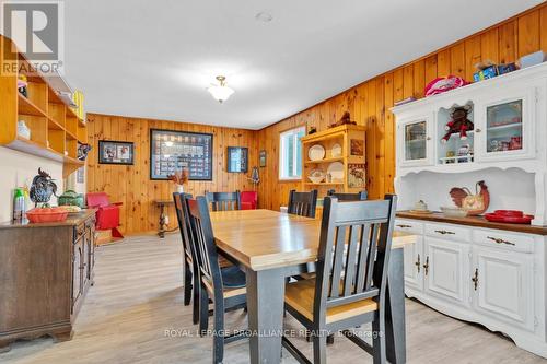 301 Sherry Rd, Tweed, ON - Indoor Photo Showing Dining Room